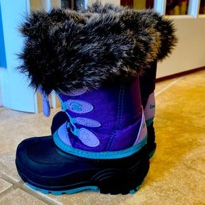 Toddler girl Kamik snow boots size 9